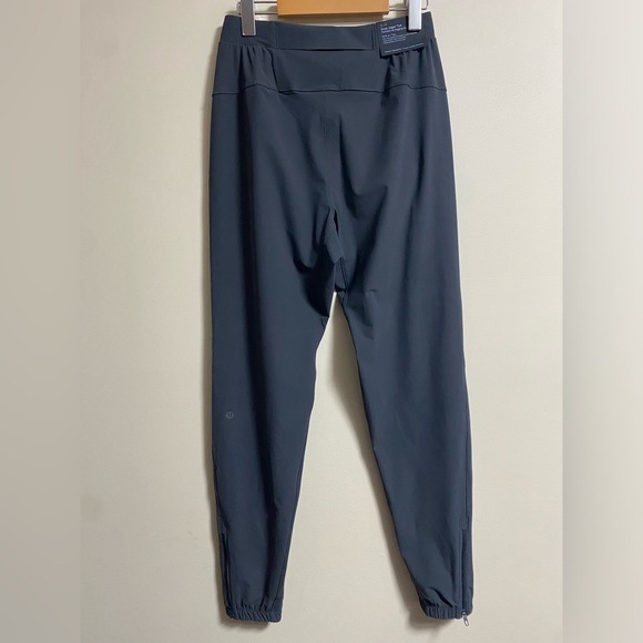 Lululemon Men’s Grey Surge Jogger Small - Picture 4 of 5